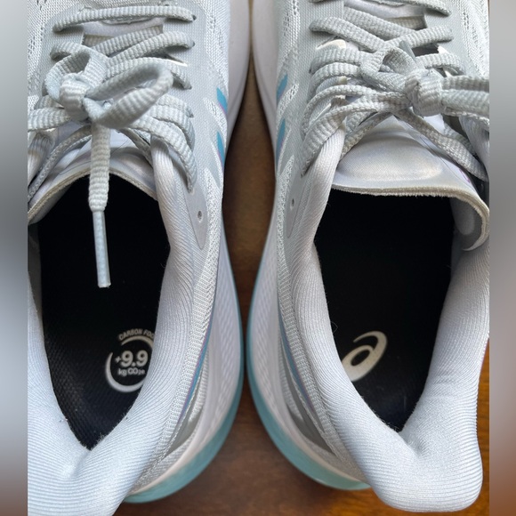 ASICS GT-2000 Running Sneakers - Picture 5 of 9